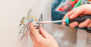 Электромонтажные работы Дивногорск цена 476 руб Электрика под ключ